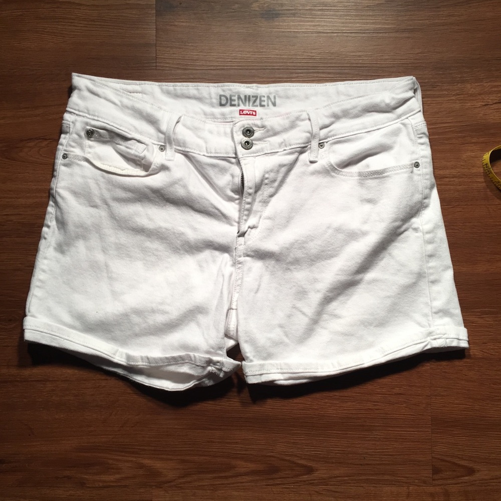 Denizen Levi’s shorts